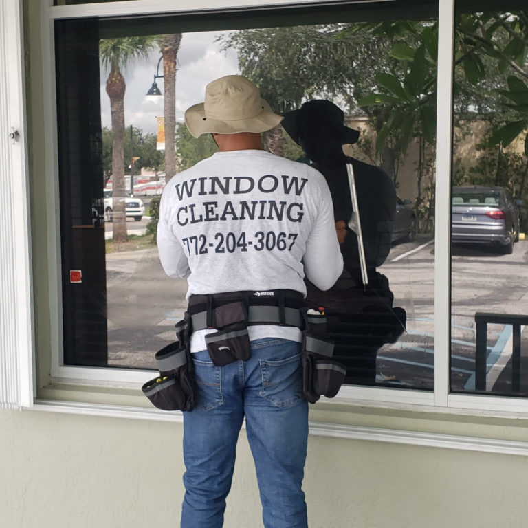 Jupiter Window Cleaner Cleaning Windows